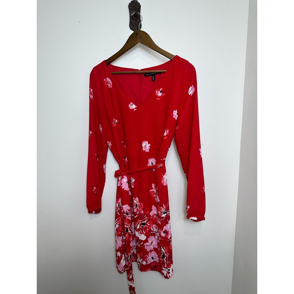 White House Black Market Red Floral Prit Day Fit and Flare Dress Size 8 - Picture 6 of 8